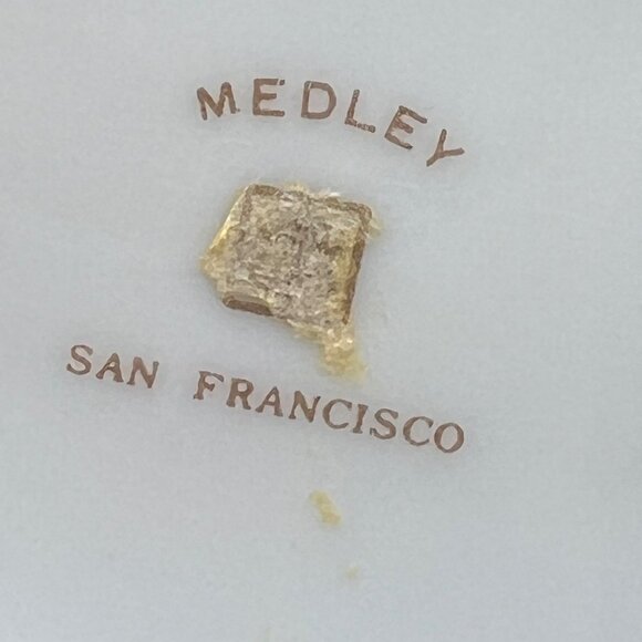 Takahashi Medley San Francisco Water Lily Butterfly Oval Bud Vase Vintage - Picture 6 of 12